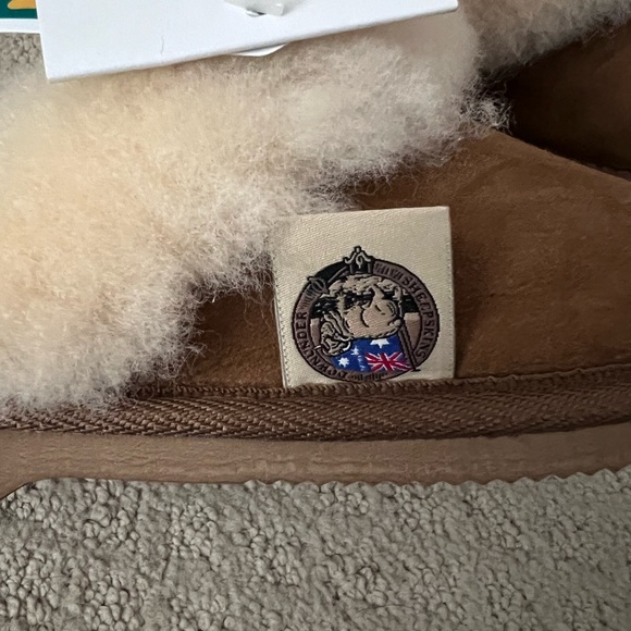 Genuine Australian “UGGS” - Sheepskins down under - Picture 5 of 5